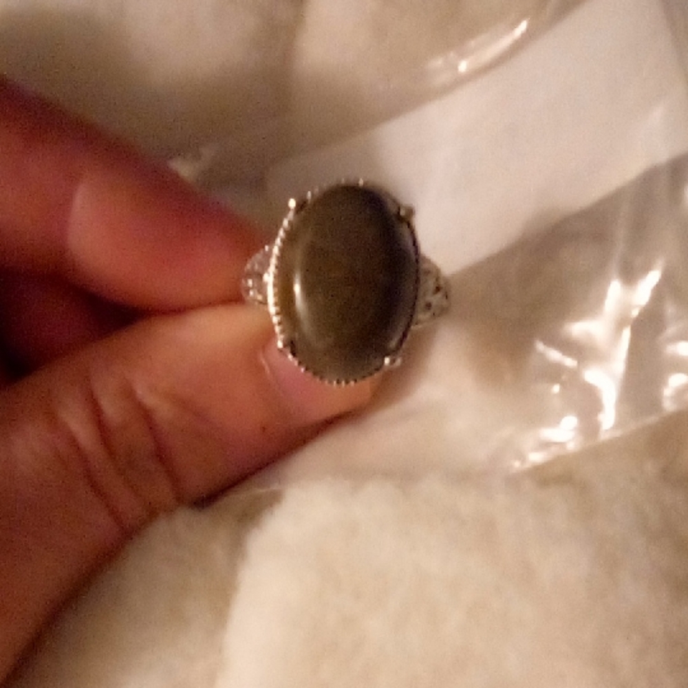 Elegant Oval Stone Ring